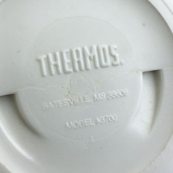 Disney Winnie The Pooh Lunchbox Thermos Vintage Model #3700 - Picture 3 of 8